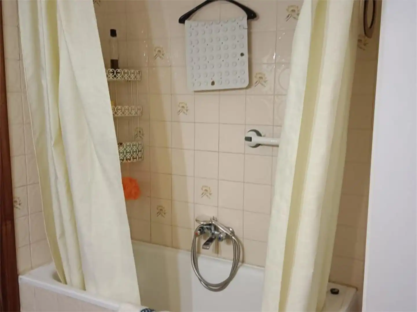 Badezimmer von Wohnung zum Verkauf in Sotillo de la Ribera mit Privatgarten, Parkett und Terrasse