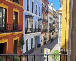 Exterior view of Flat for sale in  Sevilla Capital  with Air Conditioner and Balcony