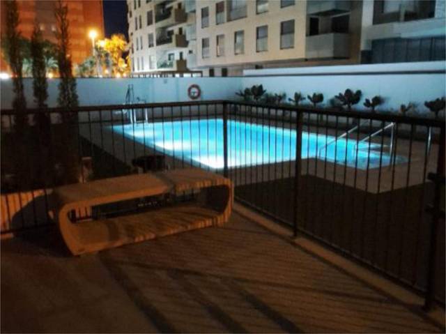 Piso en Venta en Calle Amalia Heredia, 1 en Paseo Marítimo Oeste - Pacífico