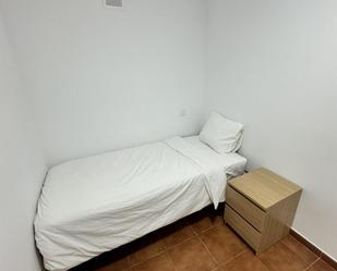 Bedroom of Flat to share in  Madrid Capital  with Air Conditioner