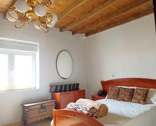 Bedroom of Single-family semi-detached for sale in Santibáñez de la Peña