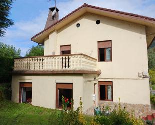 Vista exterior de Casa o xalet en venda en Ikaztegieta amb Terrassa i Balcó