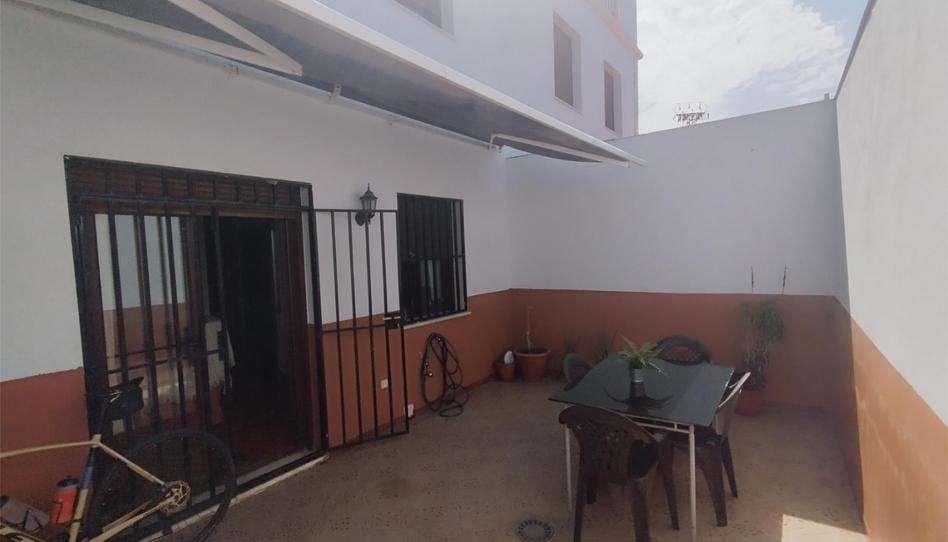 Single-family semi-detached to share in Camino Chancillarejo, 94, Alcolea, Córdoba - image 1 Photo 1 of Single-family semi-detached to share in Camino Chancillarejo, 94, Alcolea, Córdoba