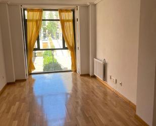 Bedroom of Flat to rent in  Madrid Capital  with Air Conditioner