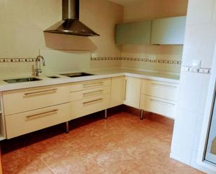 Kitchen of Flat to rent in Archena