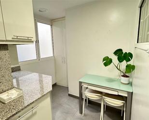 Kitchen of Flat for sale in  Valencia Capital  with Air Conditioner