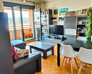 Living room of Flat for sale in Colmenar Viejo  with Air Conditioner, Terrace and Swimming Pool