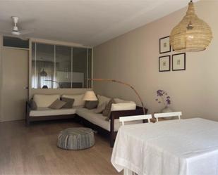 Sala d'estar de Apartament en venda en Palafrugell amb Piscina