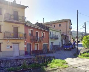 Vista exterior de Casa adosada en venda en Páramo del Sil amb Balcó