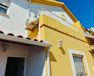 Vista exterior de Casa adosada en venda en Aljaraque amb Terrassa i Balcó