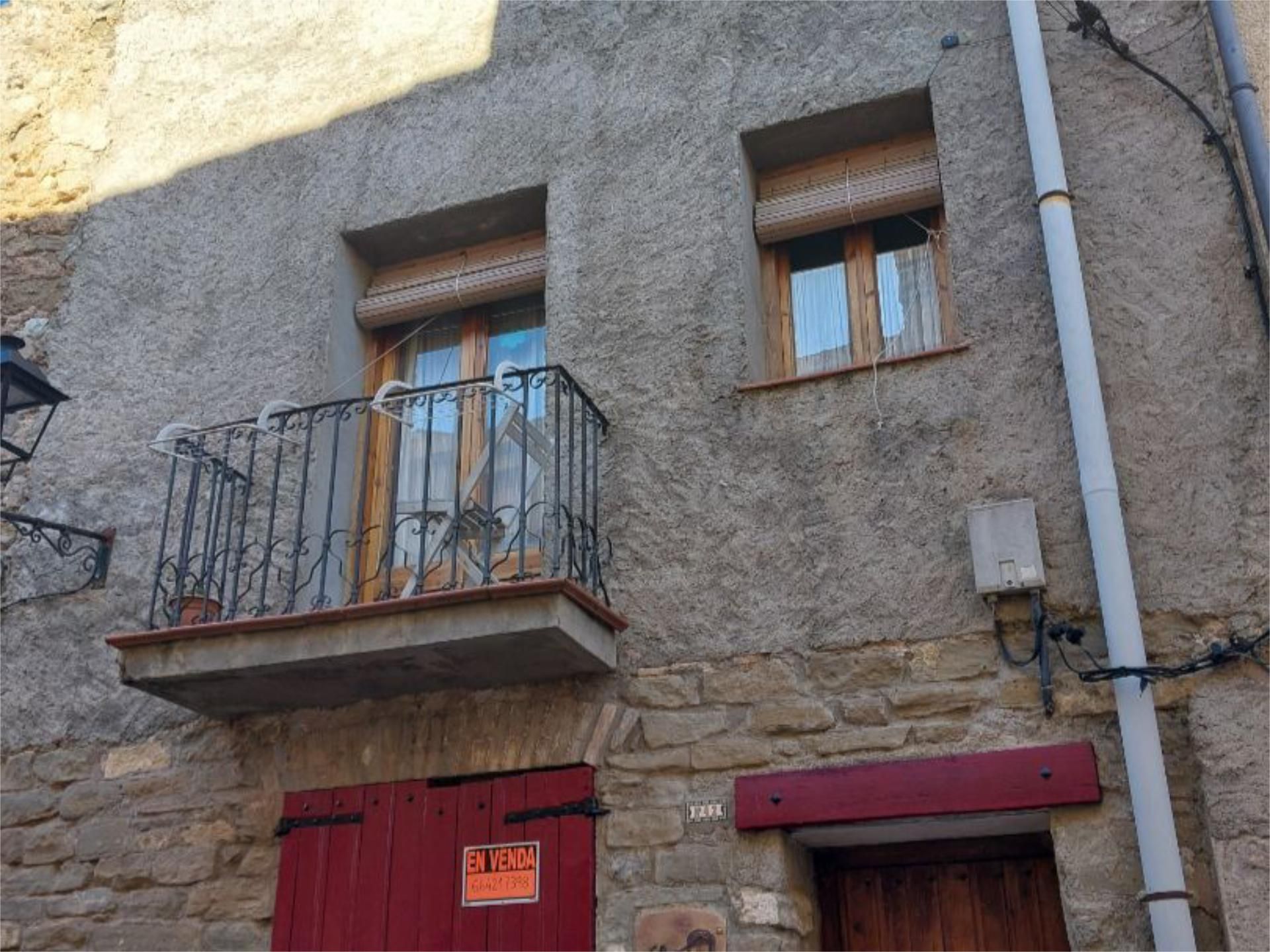 Außenansicht von Country house zum verkauf in Cubells mit Privatgarten, Abstellraum und Balkon
