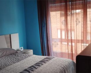 Bedroom of Flat for sale in Medina del Campo  with Terrace and Balcony