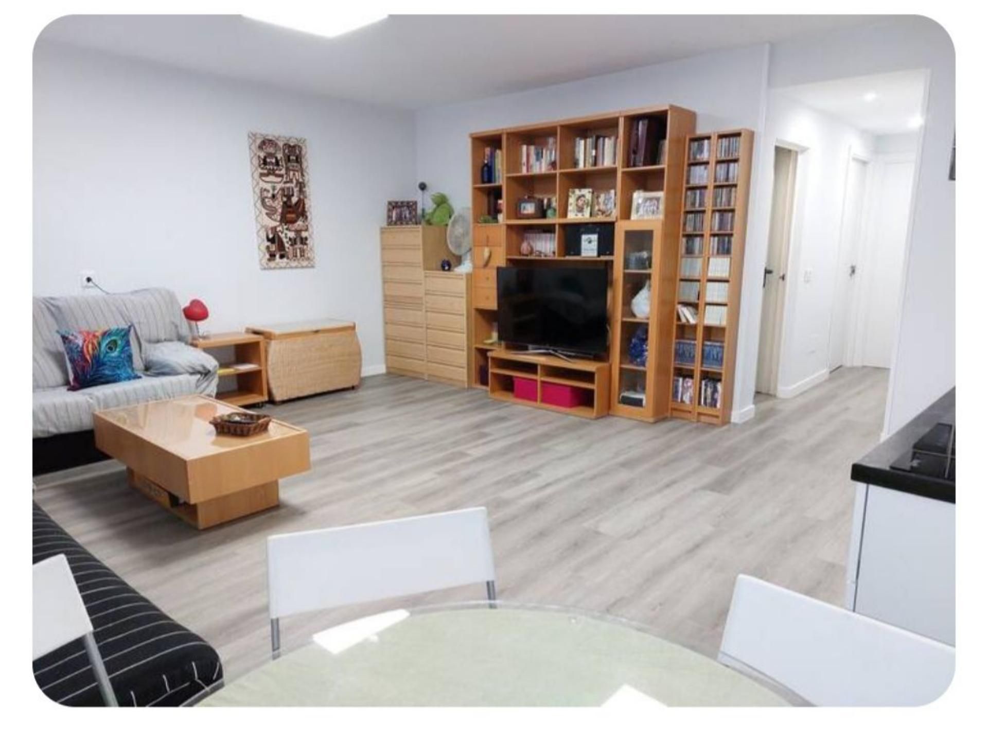 Piso de alquiler en Calle Río Miño, 8, Cobeña Sala de estar de Piso de alquiler en Cobeña con Calefacción, Jardín privado y Amueblado