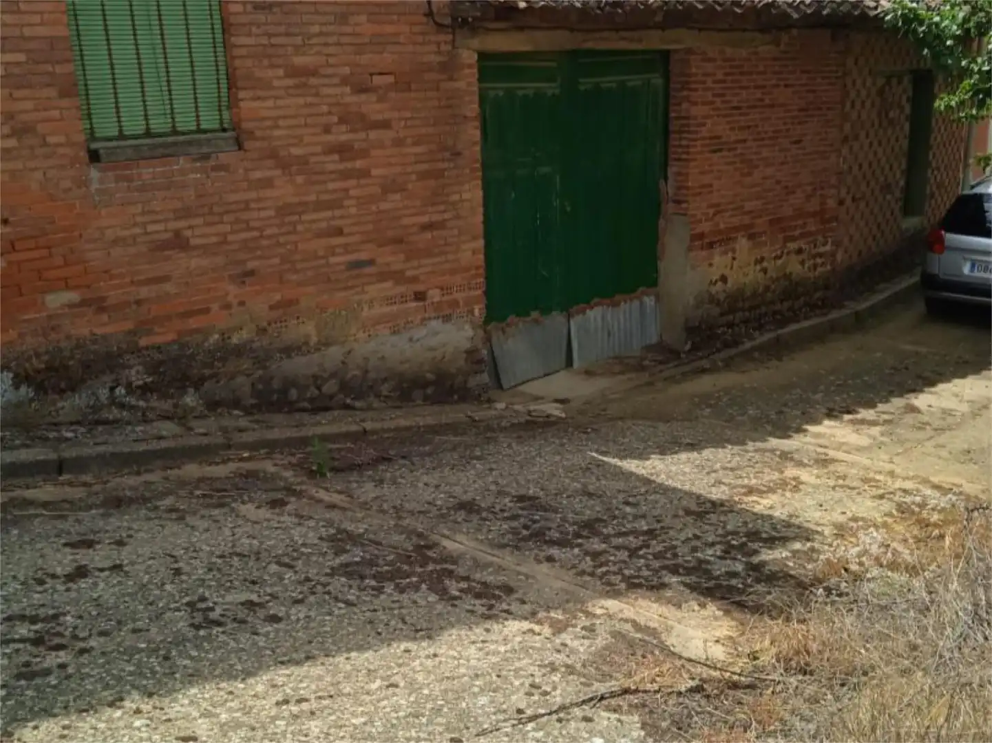 Pis en venda a Diseminado Diseminados Vega, 51, Saldaña Vista exterior de Pis en venda en Saldaña amb Jardí privat i Moblat