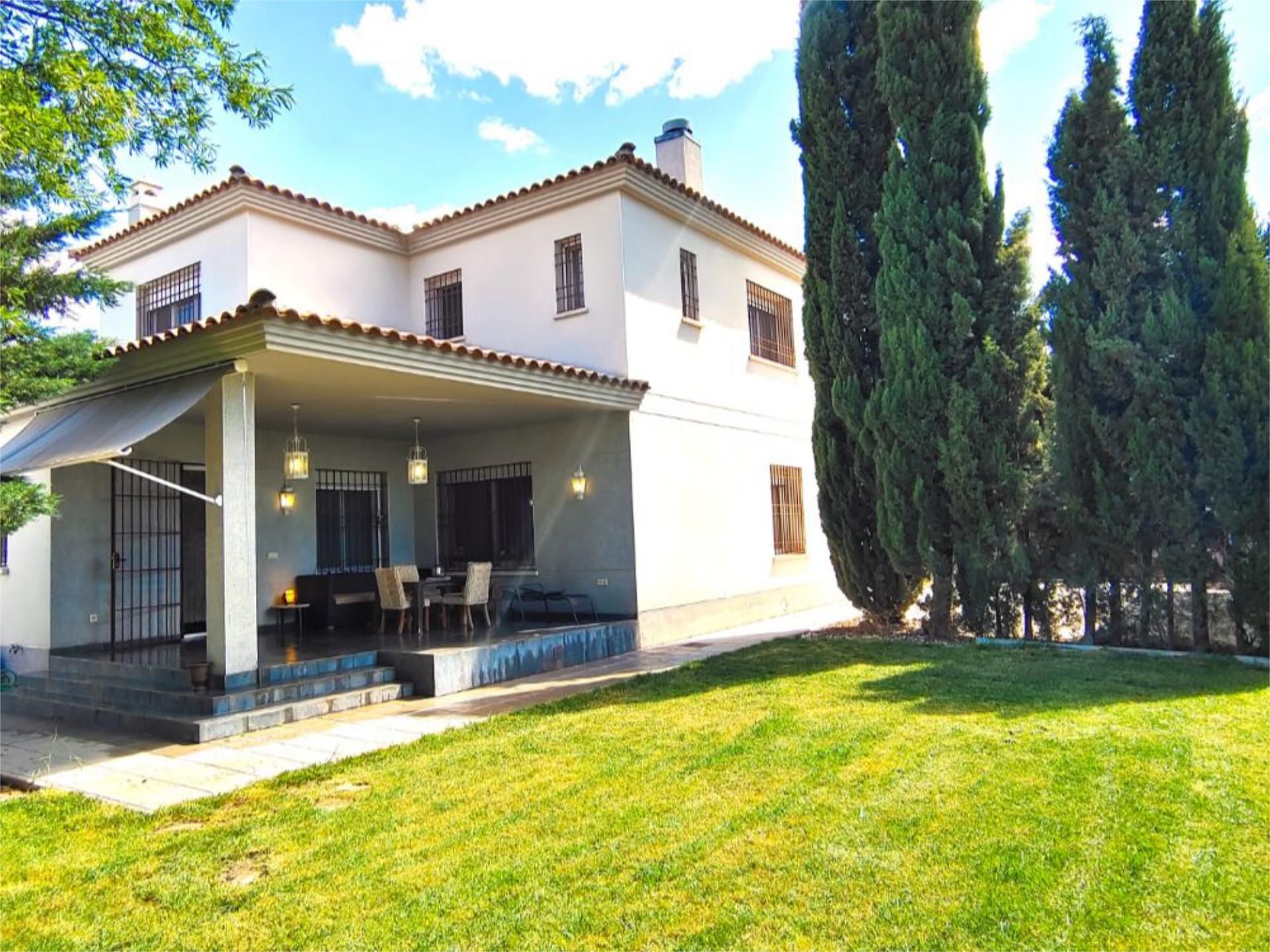 Jardí de Casa o xalet en venda en Ciudad Real Capital amb Aire condicionat, Calefacció i Jardí privat