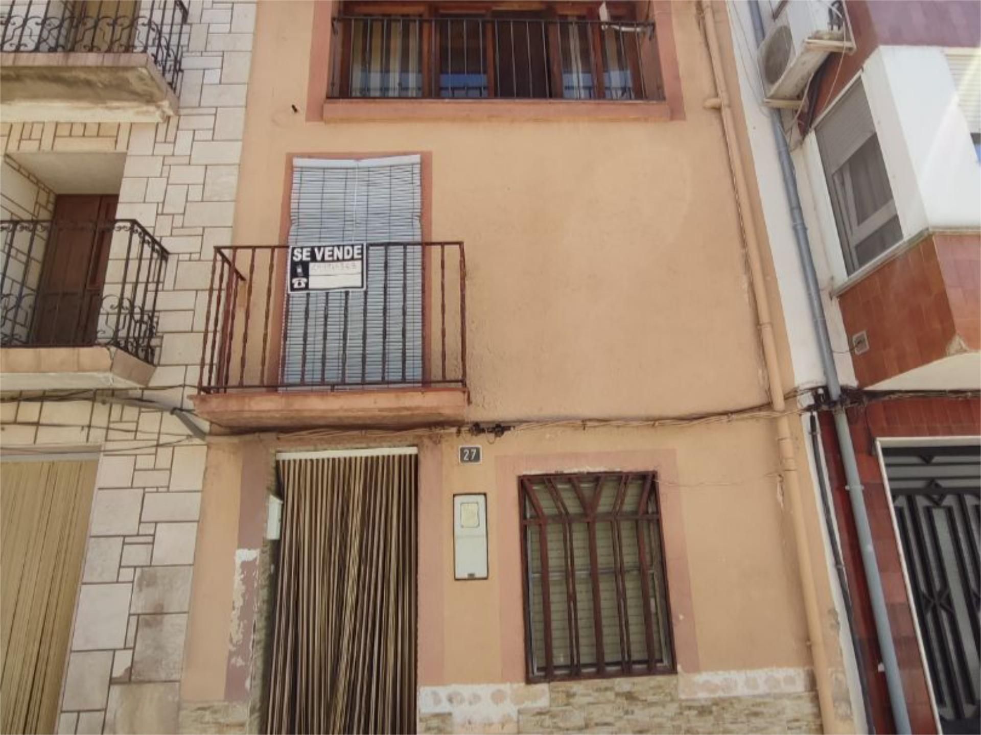 Vista exterior de Casa adosada en venda en Vilanova d'Alcolea