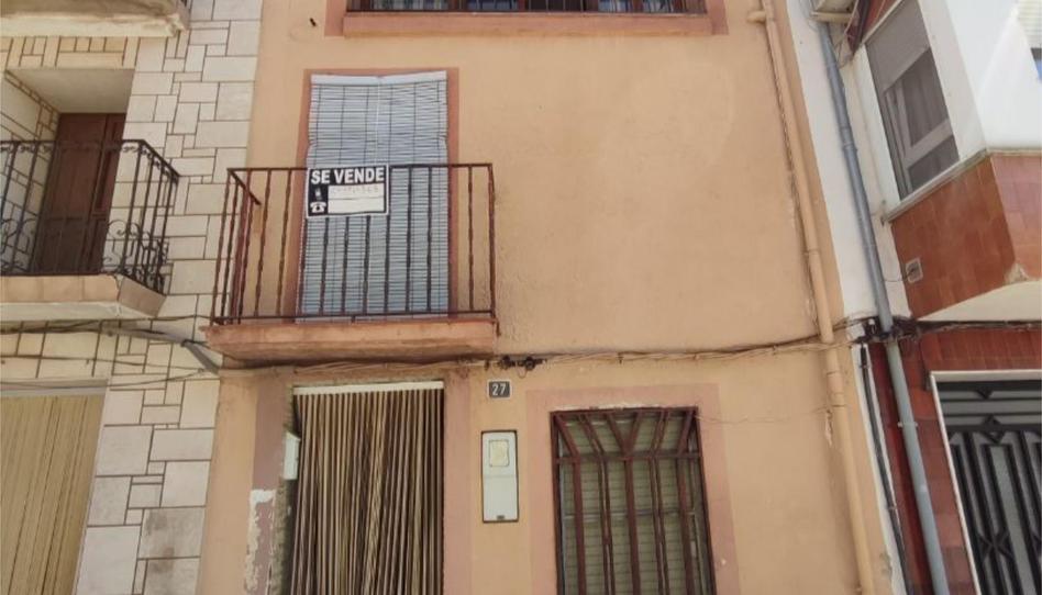 Casa adosada en venda a Carrer D'avall, 27, Vilanova d'Alcolea, Castellón - imatge 1 Foto 1 de Casa adosada en venda a Carrer D'avall, 27, Vilanova d'Alcolea, Castellón