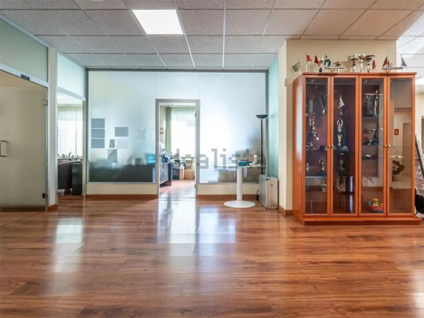 Local en venta en Granada con Aire acondicionado