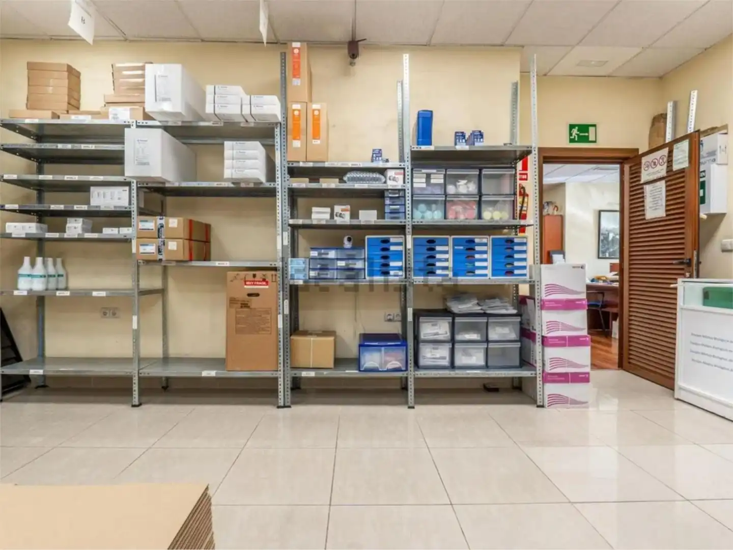 Local en venta en Granada con Aire acondicionado