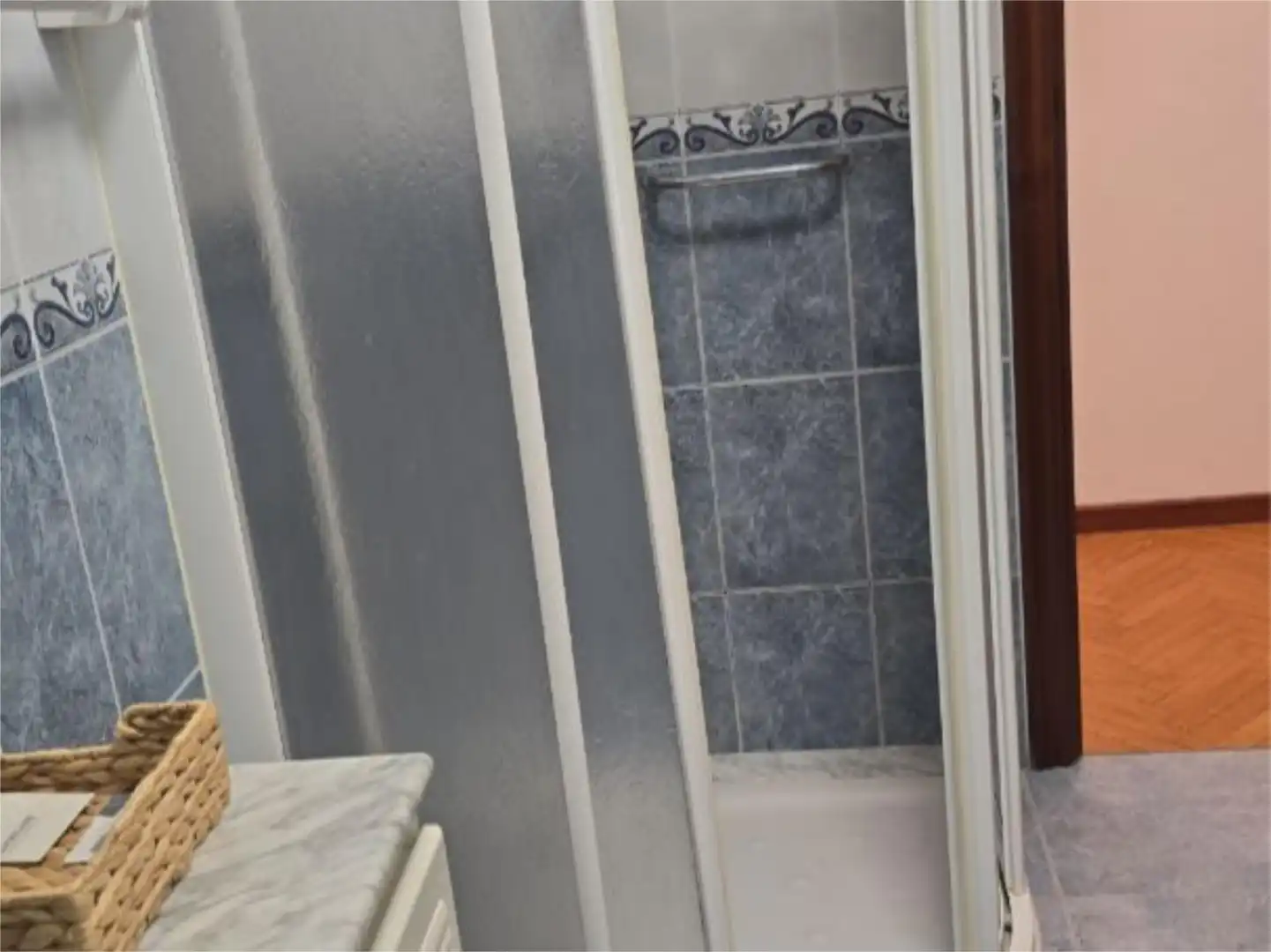 Flat for rent in Rúa Rodrigo Alfredo de Santiago, 36, Agra del Orzán - Ventorrillo Bathroom of Flat for rent in A Coruña Capital