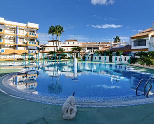 Piscina de Casa adosada en venda en Oliva amb Aire condicionat, Piscina i Balcó