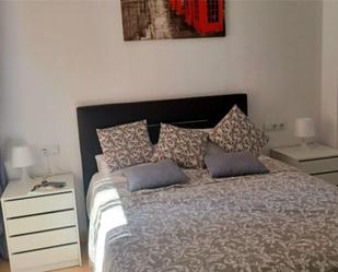 Bedroom of Flat to rent in Torrevieja  with Air Conditioner, Terrace and Swimming Pool