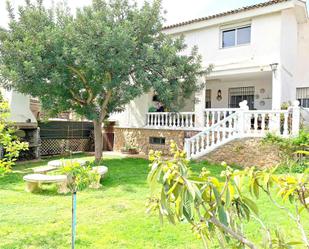 Jardí de Casa o xalet en venda en Torrent amb Aire condicionat, Terrassa i Piscina