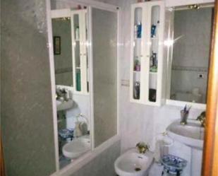 Bathroom of Flat for sale in Móstoles