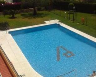 Piscina de Apartament de lloguer en Vélez-Málaga amb Terrassa i Piscina