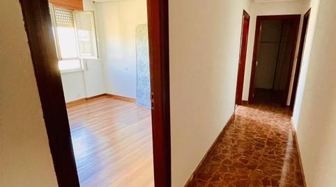 Foto 4 de Casa adosada en venda a Calle la Llanera, 35, La Bañeza , León