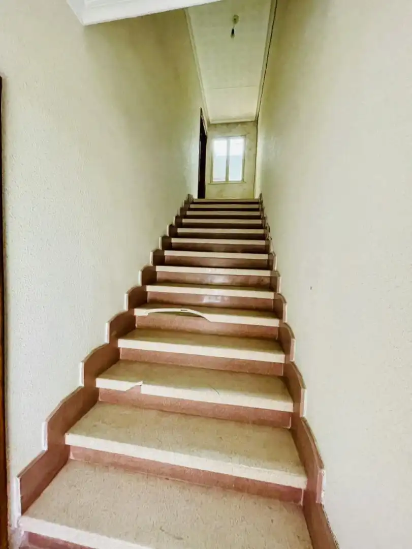 Einfamilien-Reihenhaus zum Verkauf in Calle la Llanera, 35, La Bañeza Einfamilien-Reihenhaus zum Verkauf in La Bañeza mit Heizung, Terrasse und Abstellraum