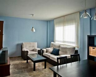 Living room of Flat to rent in Valdepeñas  with Air Conditioner