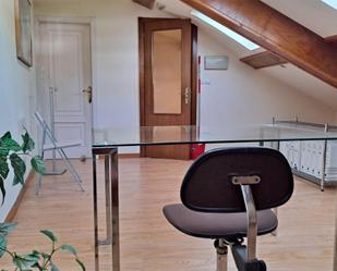 Office to rent in Rianxo