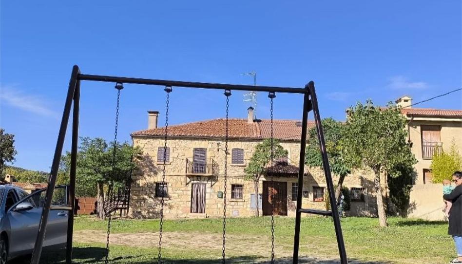 Foto 1 de Casa adosada en venta en Calle Segovia, 22, Orejana, Segovia