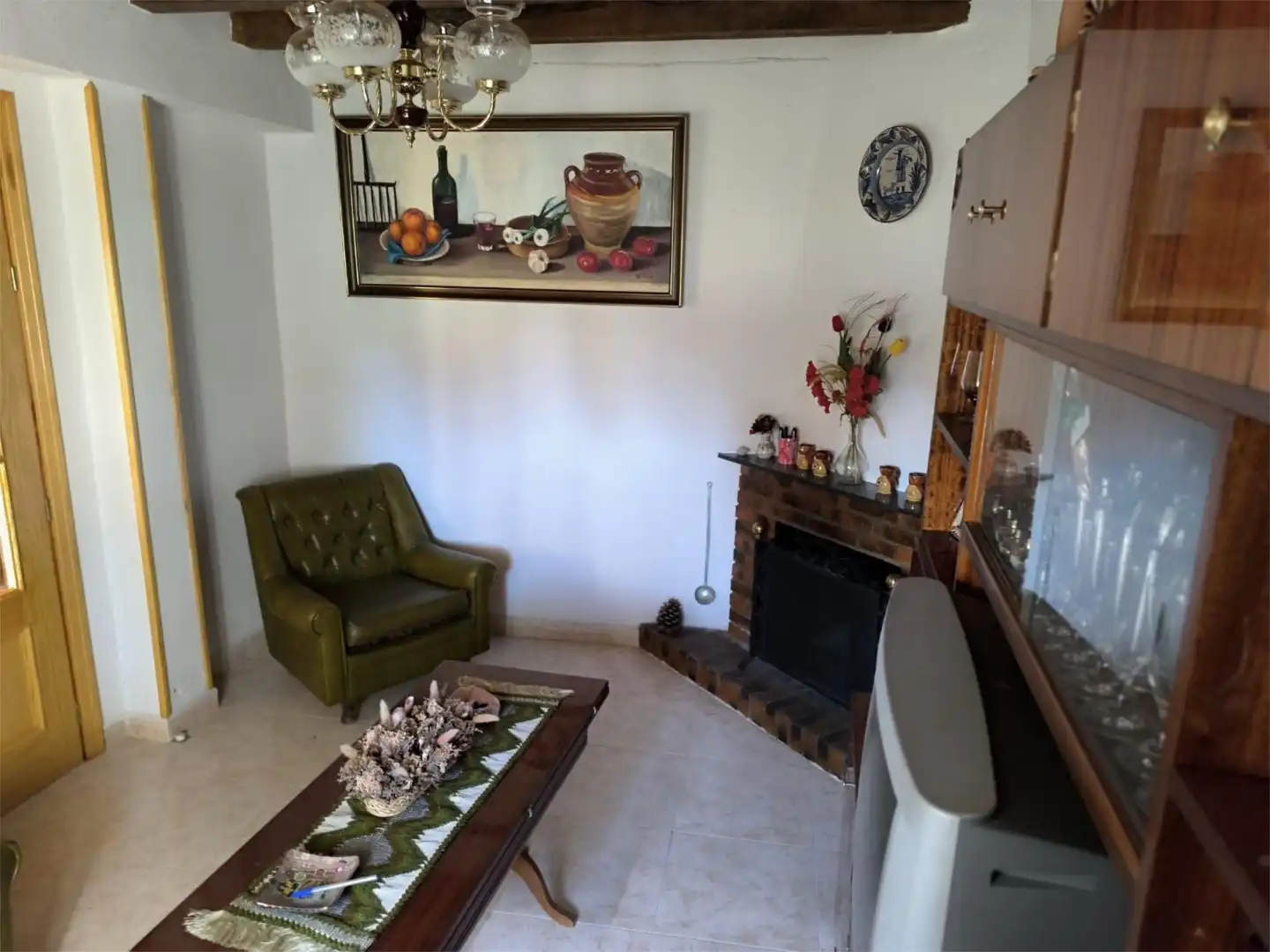 Casa adosada en venta en Calle Segovia, 22, Orejana Sala de estar de Casa adosada en venta en Orejana con Calefacción, Trastero y Amueblado
