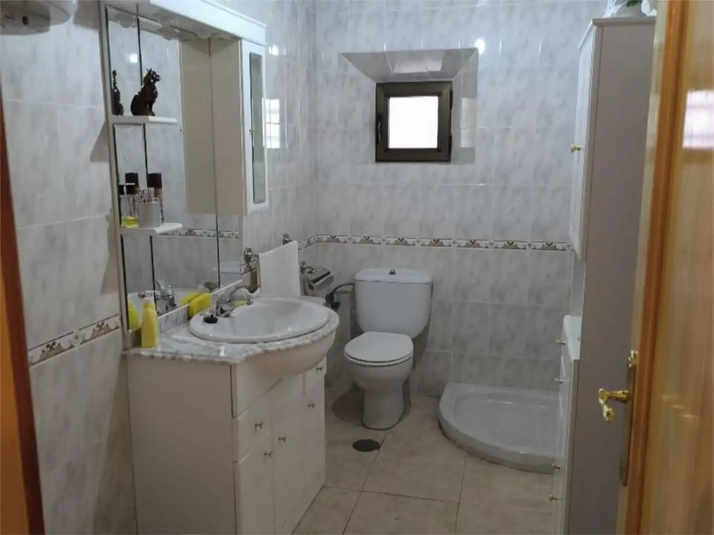 Casa adosada en venta en Calle Segovia, 22, Orejana Baño de Casa adosada en venta en Orejana con Calefacción, Trastero y Amueblado