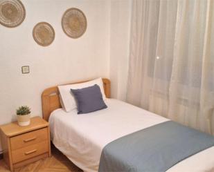 Bedroom of Flat to share in Leganés  with Air Conditioner, Terrace and Balcony