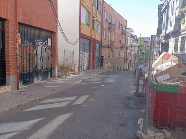 Garaje en Venta en Calle de Fereluz, 26 en Valdeacederas