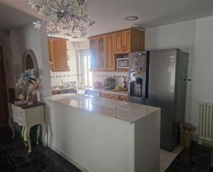 Kitchen of Flat for sale in Salamanca Capital  with Balcony