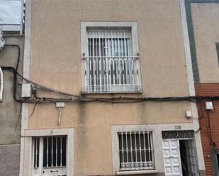 Exterior view of Single-family semi-detached for sale in Badajoz Capital  with Terrace