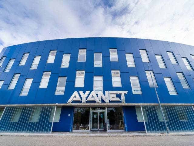 Local comercial en Venta en Calle Bari, 57 en Garrapinillos