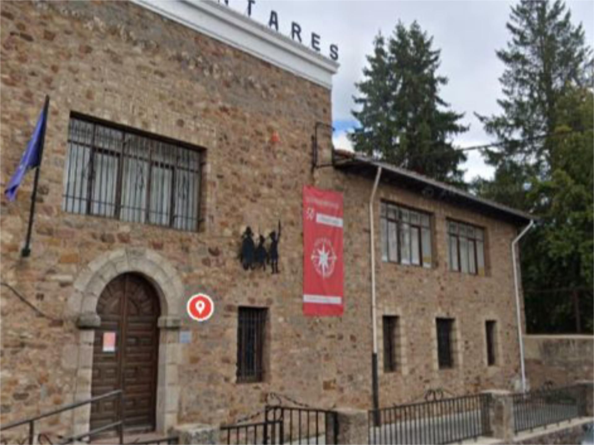 Exterior view of Premises for sale in Reinosa  with Heating, Parquet flooring and Furnished