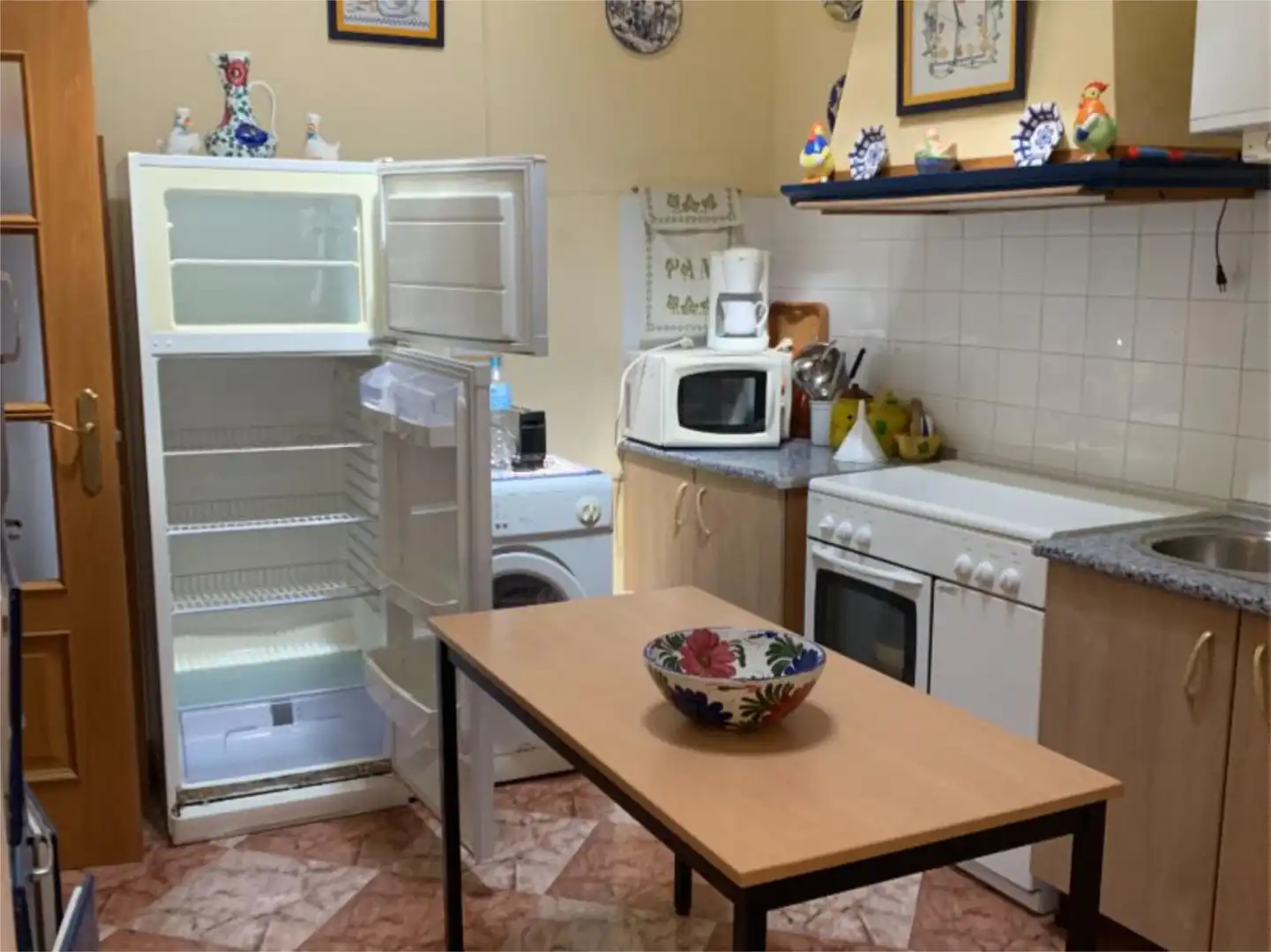 Casa adosada en venta en Calle Grande, 14, Villarta de San Juan Cocina de Casa adosada en venta en Villarta de San Juan con Aire acondicionado, Calefacción y Trastero