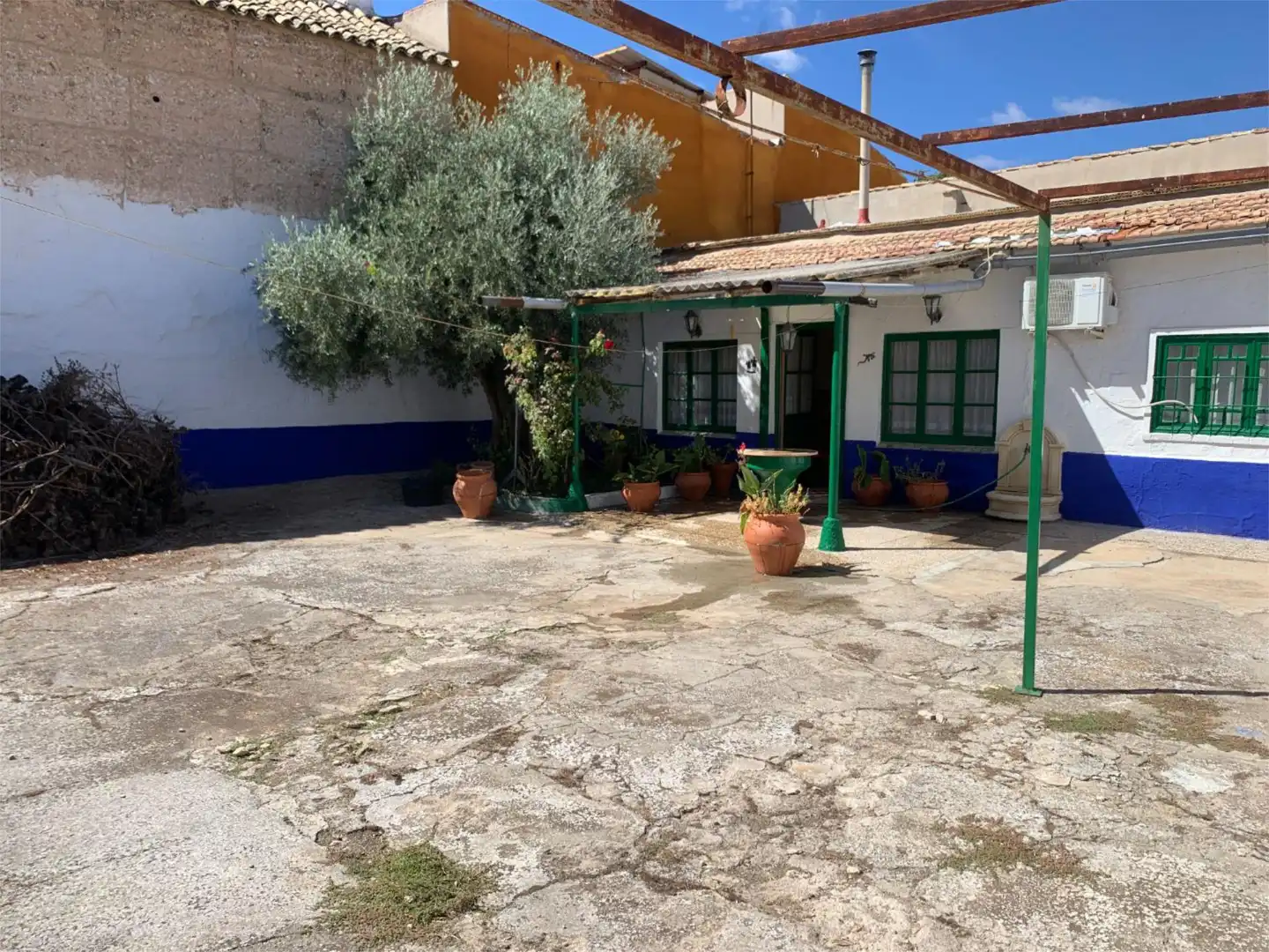 Casa adosada en venta en Calle Grande, 14, Villarta de San Juan Vista exterior de Casa adosada en venta en Villarta de San Juan con Aire acondicionado, Calefacción y Trastero