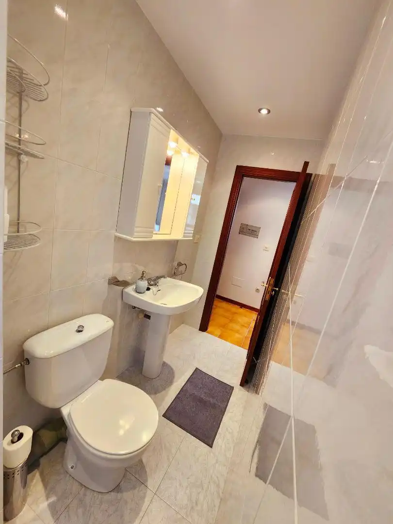 Flat for rent in Rúa Do Sol, 14, Laxe Bathroom of Flat for rent in Laxe