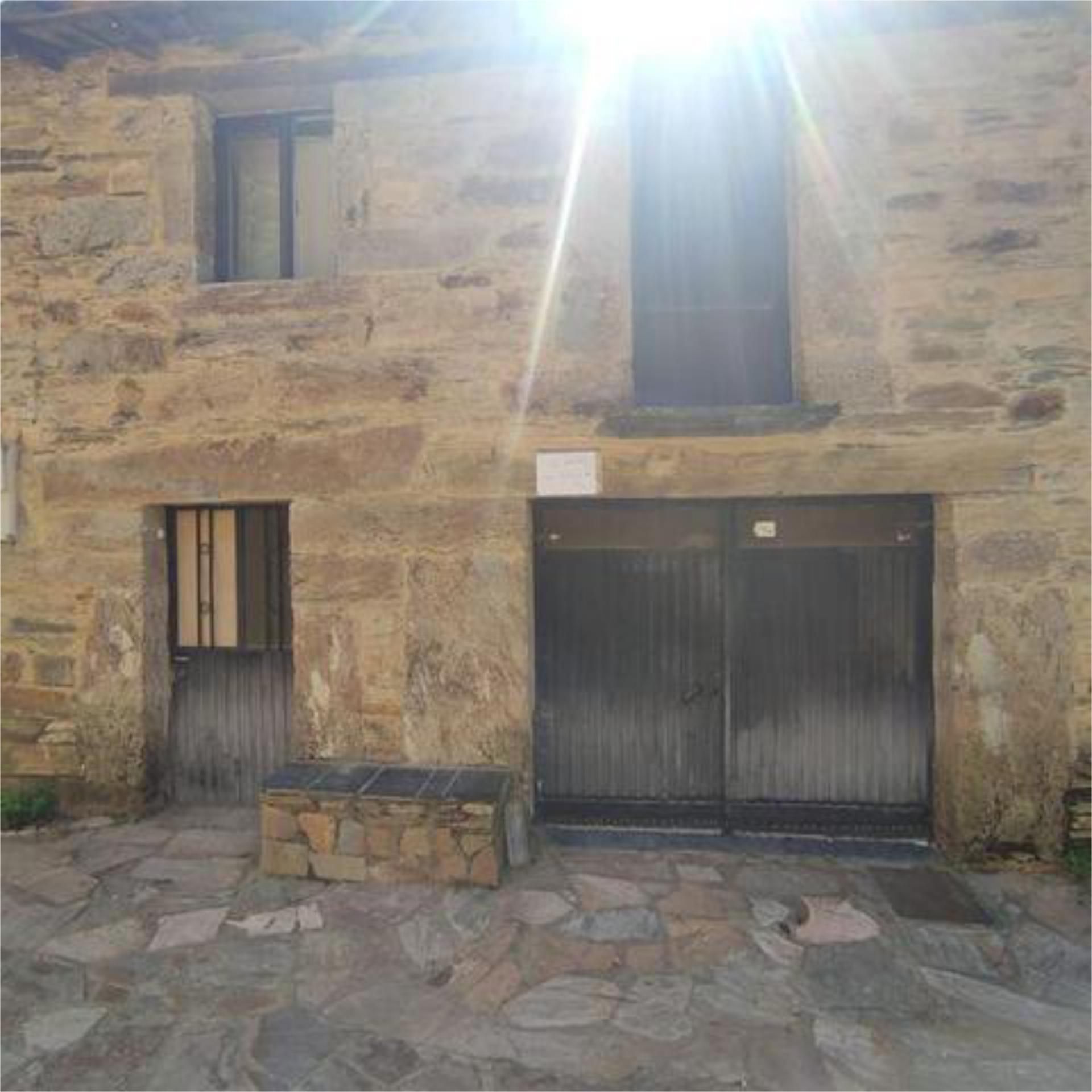Vista exterior de Casa o xalet en venda en Manzanal de Arriba