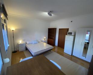 Bedroom of Flat to rent in Ferrol