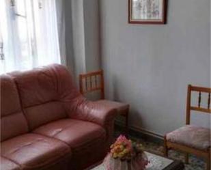 Sala d'estar de Casa o xalet en venda en Aldeaseca amb Terrassa