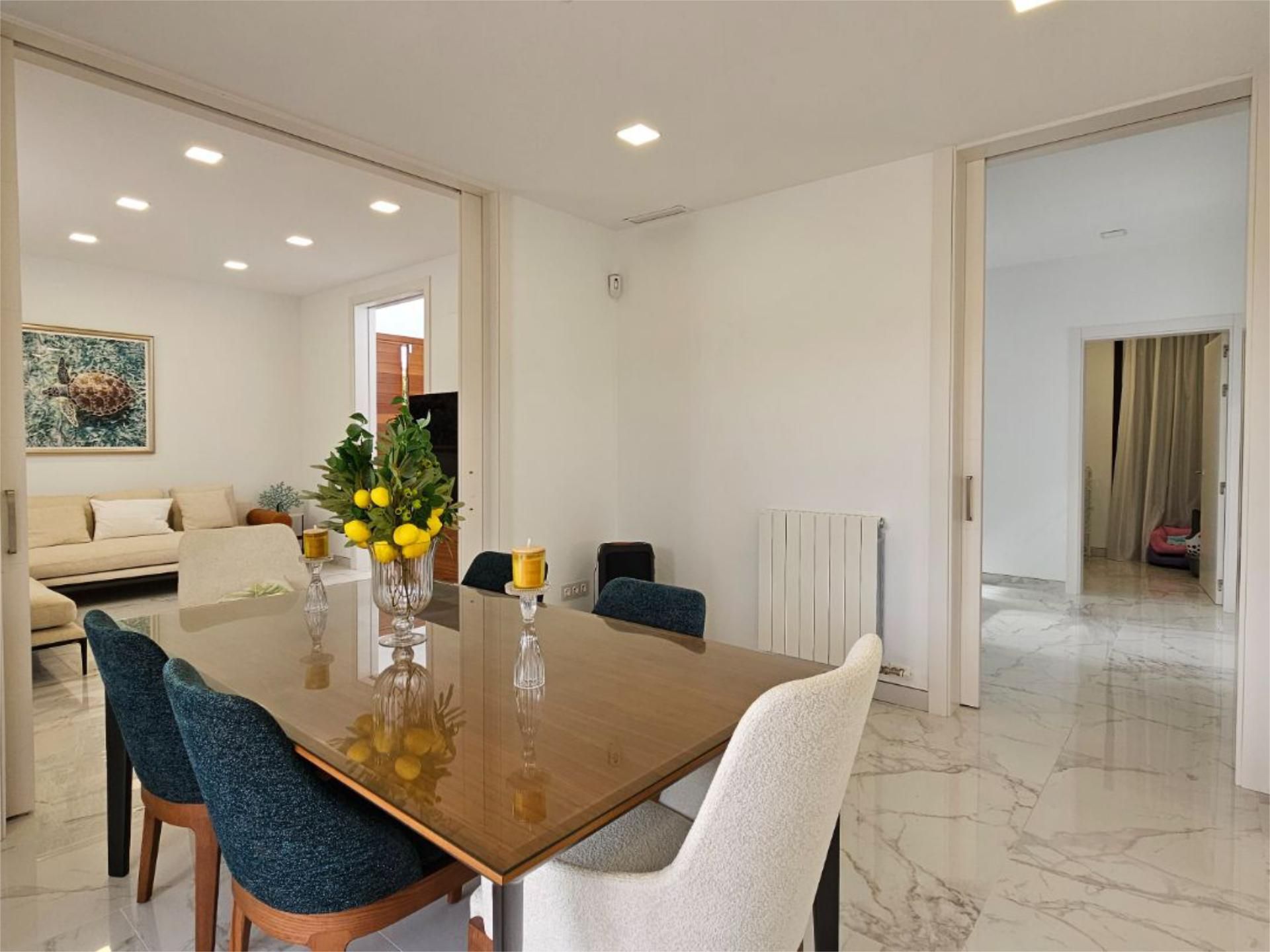 Pis en venda a Carrer Galileu, 11, Mar Cambrils Menjador de Pis en venda en Cambrils amb Aire condicionat, Calefacció i Jardí privat