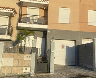 Exterior view of Single-family semi-detached for sale in Candelaria  with Air Conditioner, Terrace and Balcony